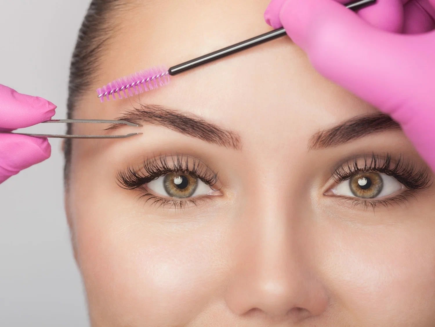 Eyebrow Tinting Home Service